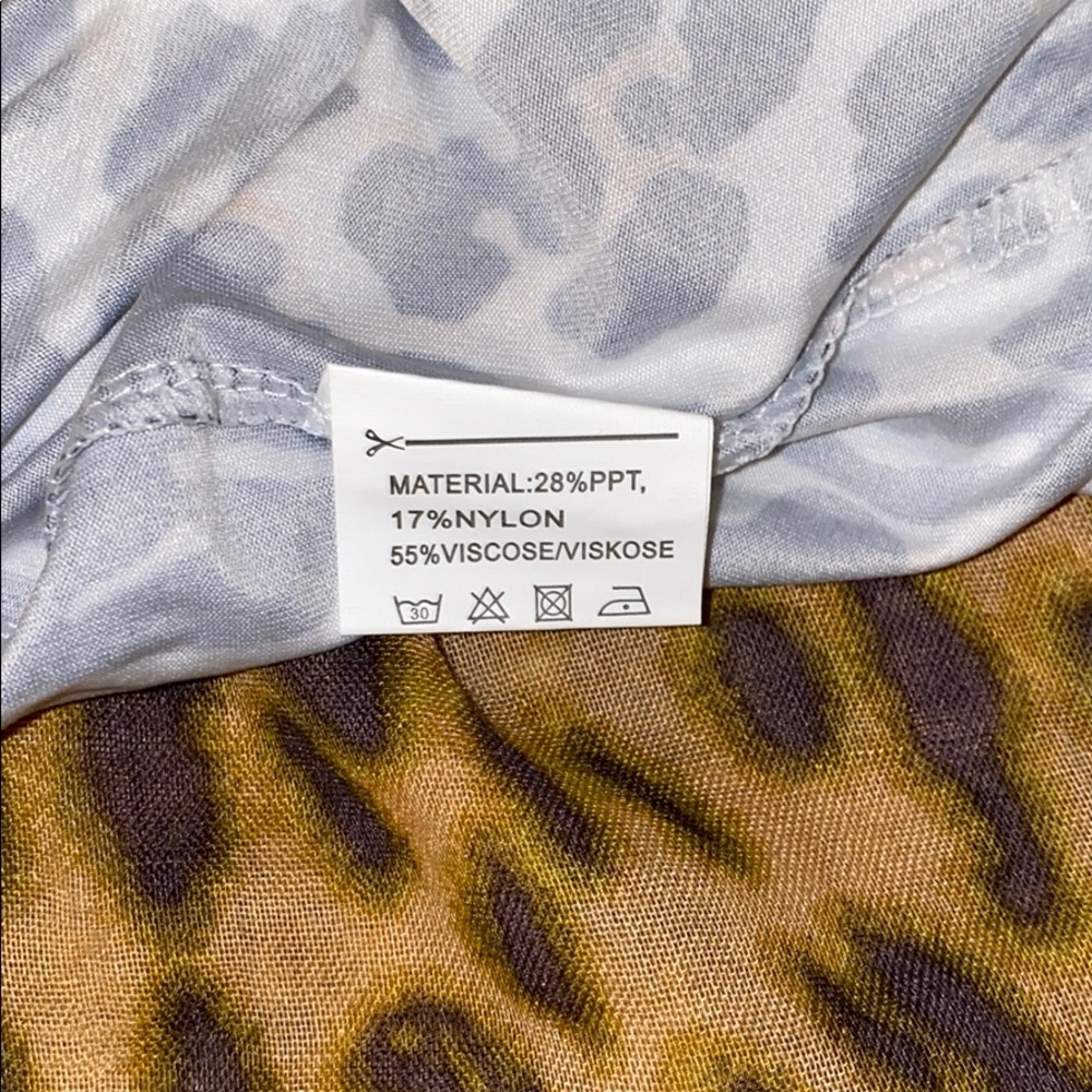 🦄Leopard Print Top🐆 - Picture 6 of 6